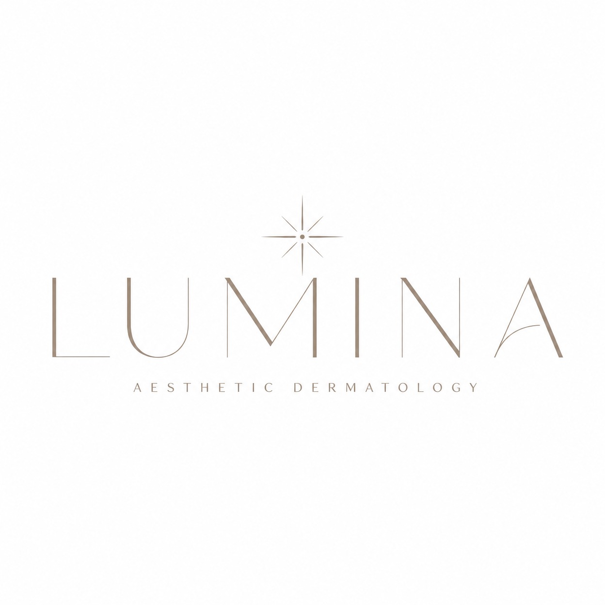 極細の洗練されたフォントで『LUMINA』と書かれた、ミニマルで高級感のある美容クリニックのブランドロゴマーク。背景透過。